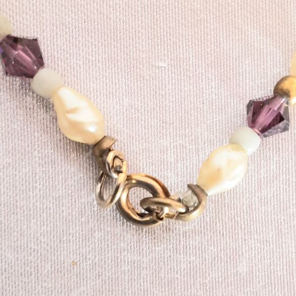 Dainty Beaded Bracelet Multicolor Multishape Stones - Picture 7 of 10